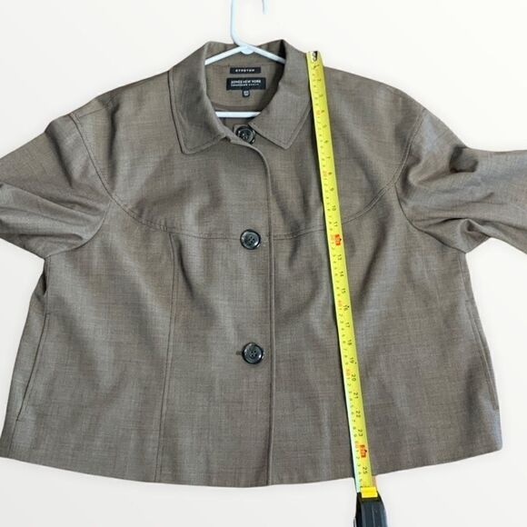 JONES NY Cropped Swing Coat - Picture 8 of 9